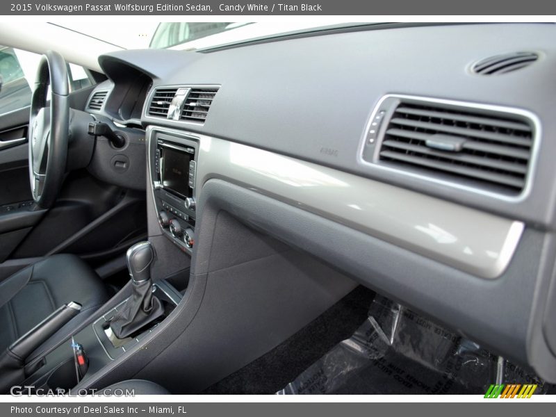 Candy White / Titan Black 2015 Volkswagen Passat Wolfsburg Edition Sedan