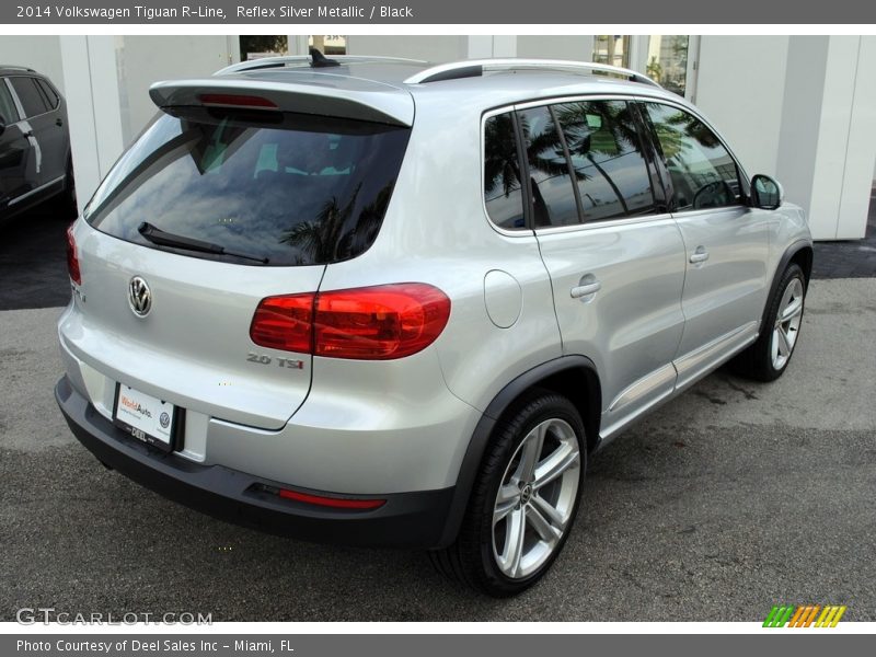 Reflex Silver Metallic / Black 2014 Volkswagen Tiguan R-Line