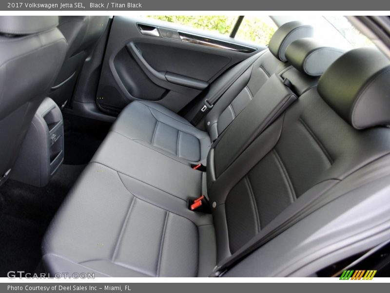Black / Titan Black 2017 Volkswagen Jetta SEL