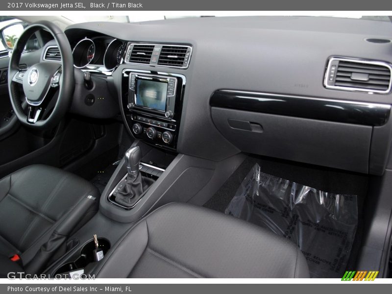 Black / Titan Black 2017 Volkswagen Jetta SEL