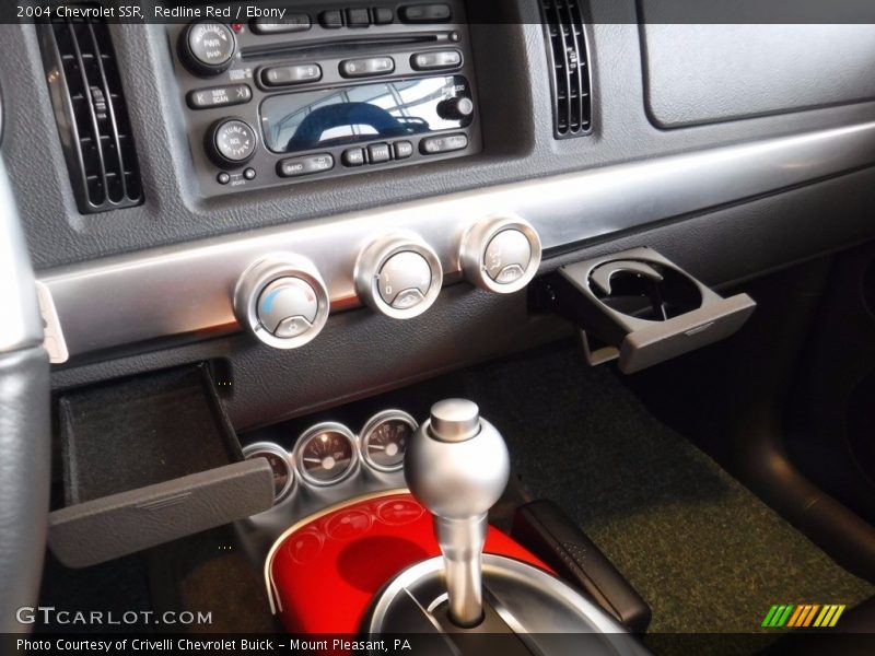 Redline Red / Ebony 2004 Chevrolet SSR