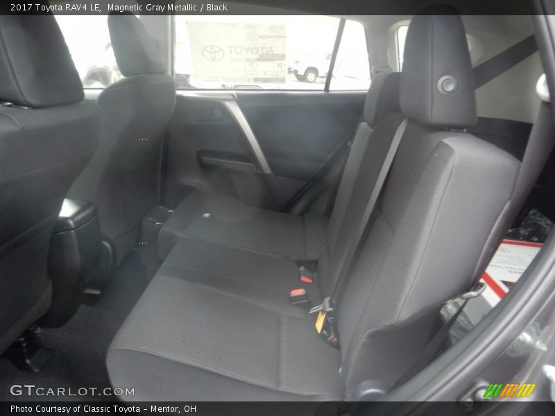Magnetic Gray Metallic / Black 2017 Toyota RAV4 LE