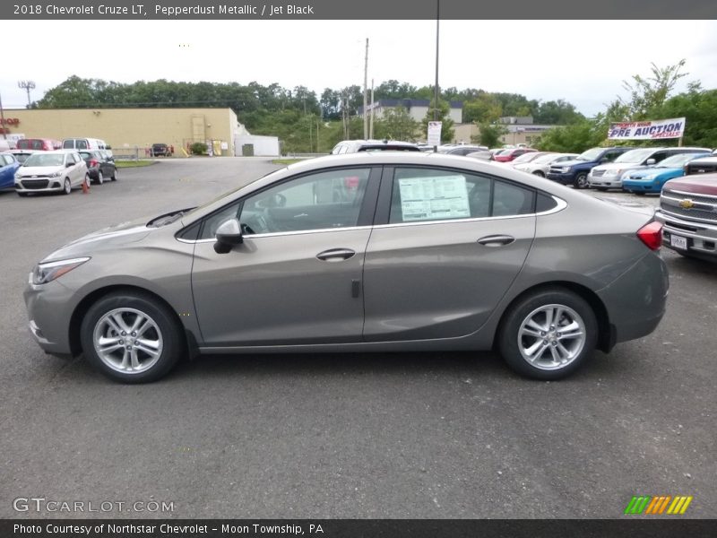 Pepperdust Metallic / Jet Black 2018 Chevrolet Cruze LT