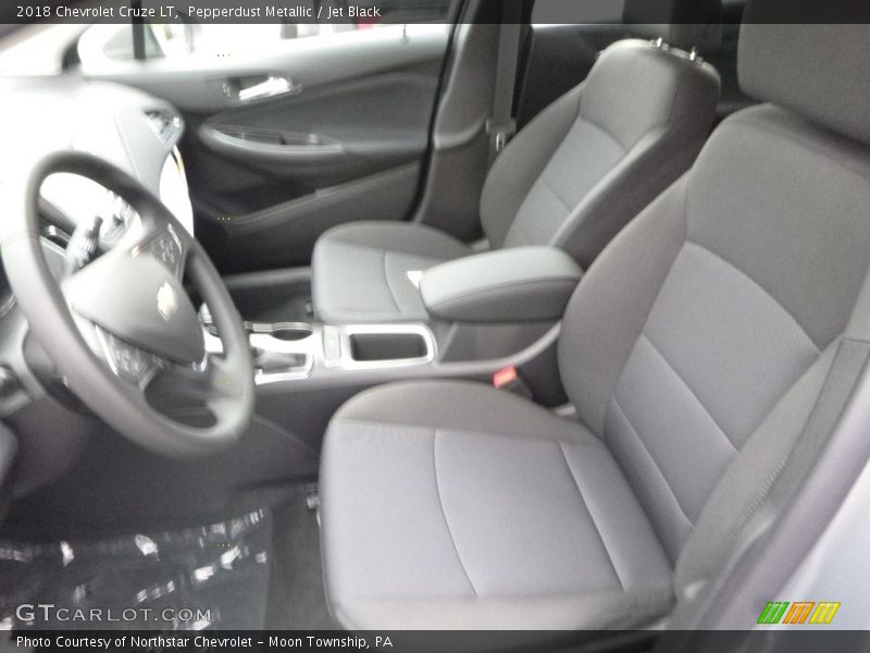 Pepperdust Metallic / Jet Black 2018 Chevrolet Cruze LT