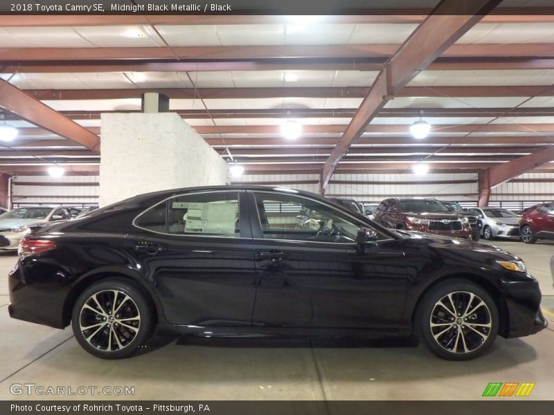 Midnight Black Metallic / Black 2018 Toyota Camry SE