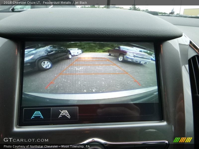 Pepperdust Metallic / Jet Black 2018 Chevrolet Cruze LT