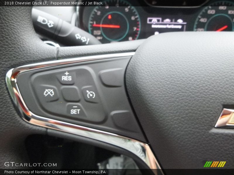 Pepperdust Metallic / Jet Black 2018 Chevrolet Cruze LT