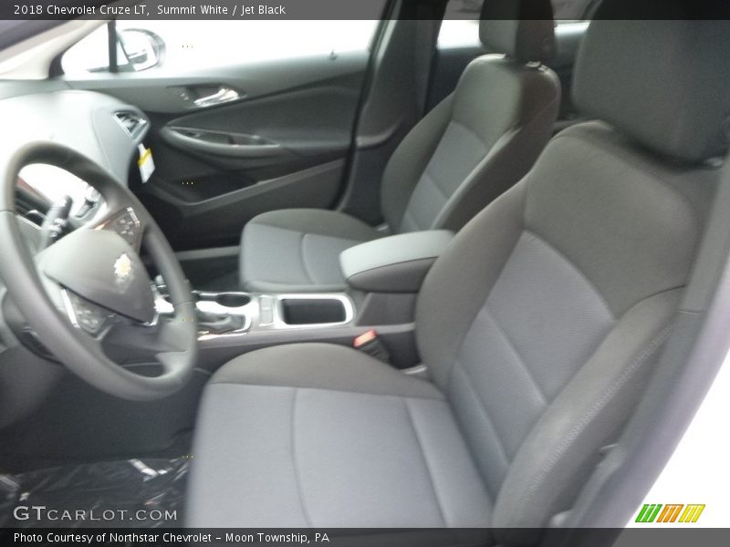 Summit White / Jet Black 2018 Chevrolet Cruze LT