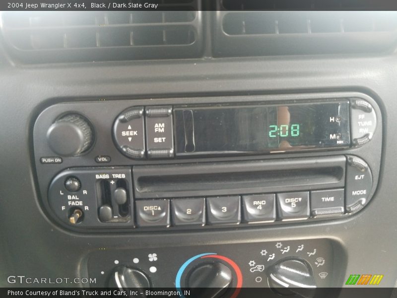 Black / Dark Slate Gray 2004 Jeep Wrangler X 4x4