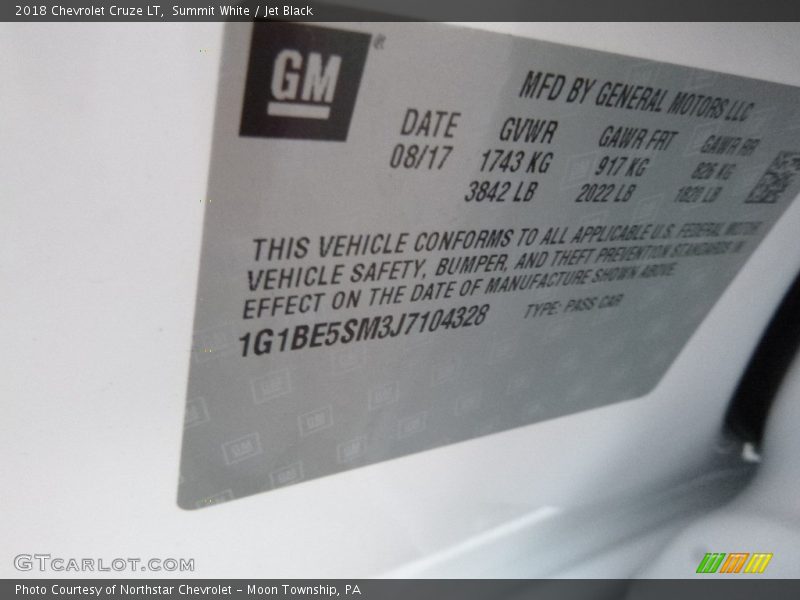 Summit White / Jet Black 2018 Chevrolet Cruze LT
