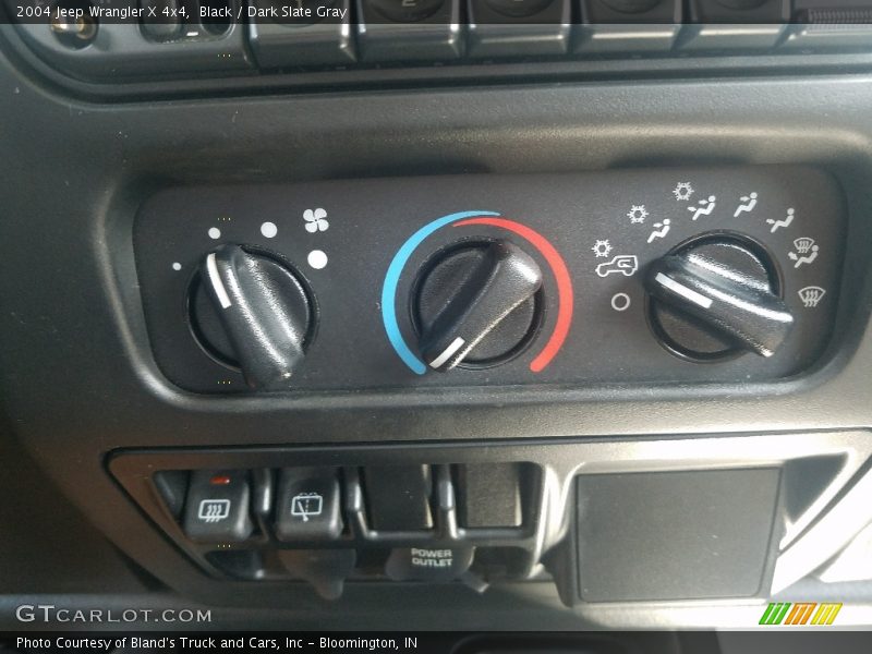 Black / Dark Slate Gray 2004 Jeep Wrangler X 4x4