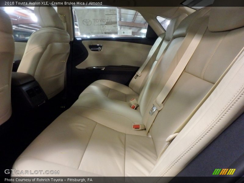Creme Brulee Mica / Almond 2018 Toyota Avalon XLE