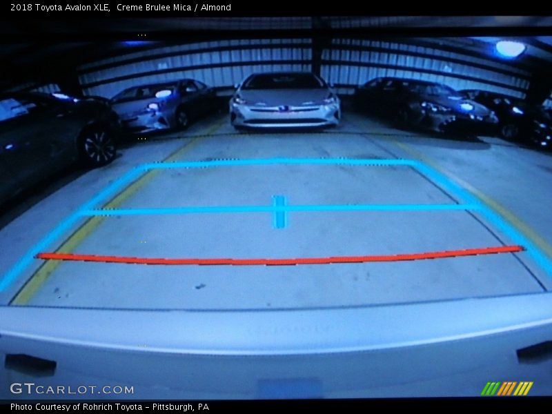 Creme Brulee Mica / Almond 2018 Toyota Avalon XLE