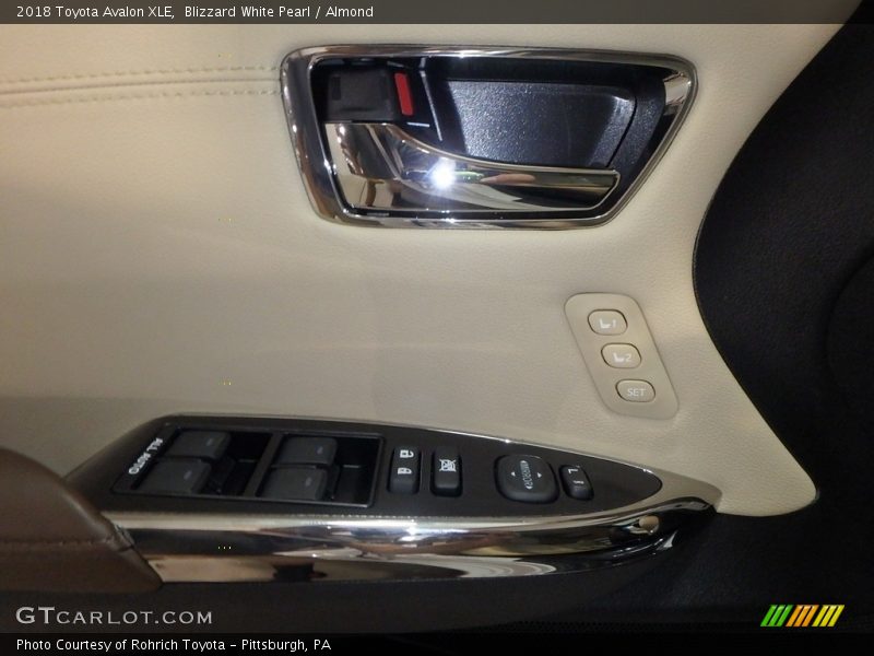 Blizzard White Pearl / Almond 2018 Toyota Avalon XLE