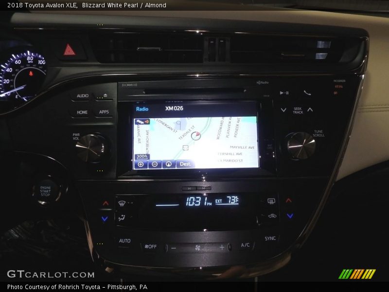 Blizzard White Pearl / Almond 2018 Toyota Avalon XLE