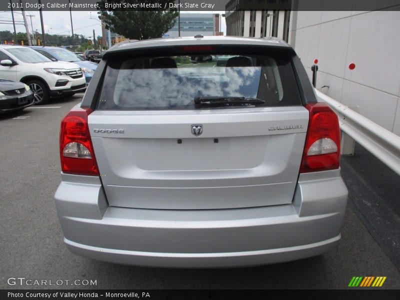 Bright Silver Metallic / Dark Slate Gray 2011 Dodge Caliber Mainstreet
