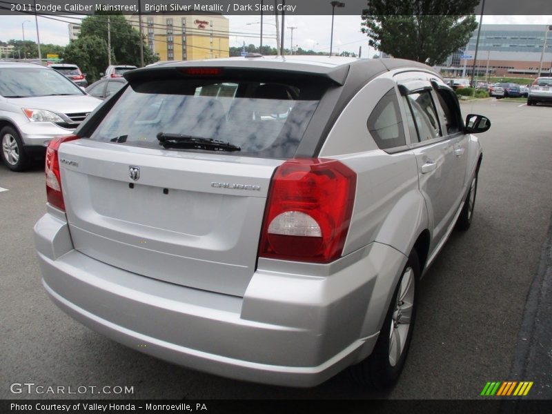 Bright Silver Metallic / Dark Slate Gray 2011 Dodge Caliber Mainstreet