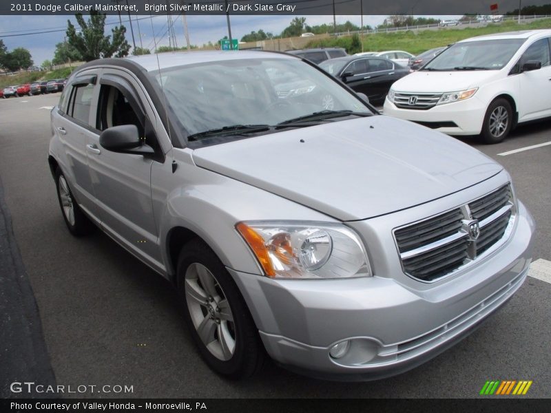 Bright Silver Metallic / Dark Slate Gray 2011 Dodge Caliber Mainstreet