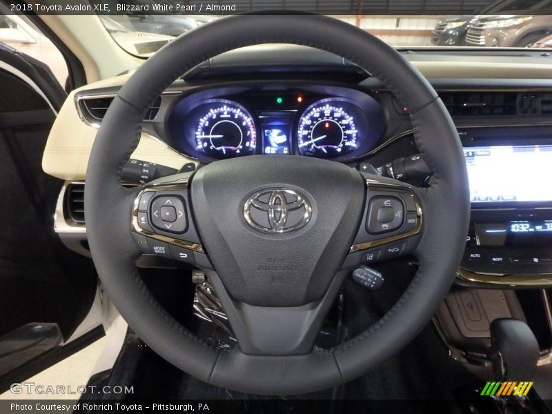 Blizzard White Pearl / Almond 2018 Toyota Avalon XLE