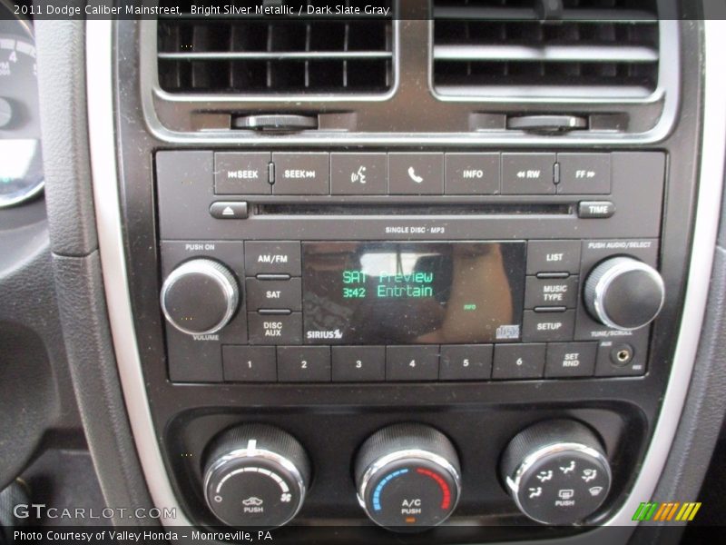 Bright Silver Metallic / Dark Slate Gray 2011 Dodge Caliber Mainstreet