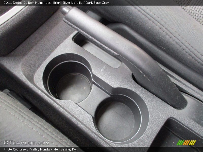 Bright Silver Metallic / Dark Slate Gray 2011 Dodge Caliber Mainstreet
