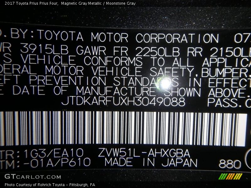 Magnetic Gray Metallic / Moonstone Gray 2017 Toyota Prius Prius Four
