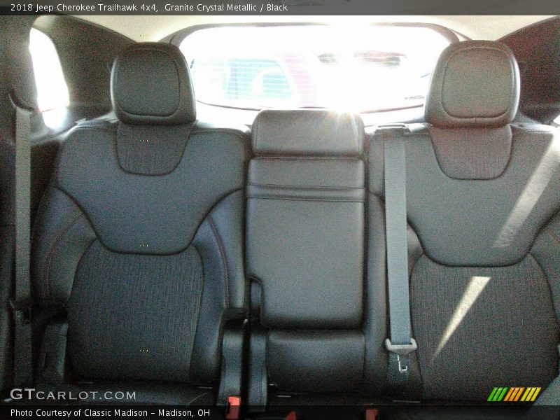 Granite Crystal Metallic / Black 2018 Jeep Cherokee Trailhawk 4x4