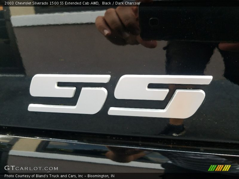 Black / Dark Charcoal 2003 Chevrolet Silverado 1500 SS Extended Cab AWD