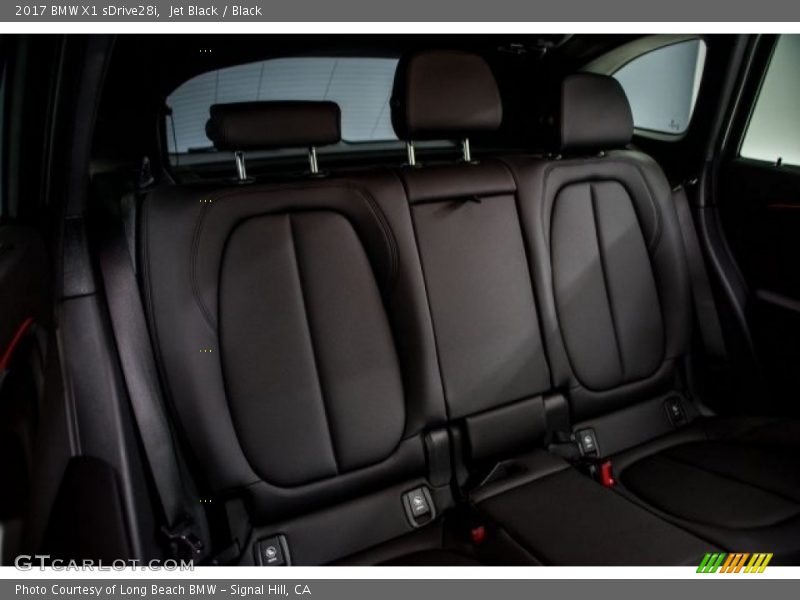 Jet Black / Black 2017 BMW X1 sDrive28i