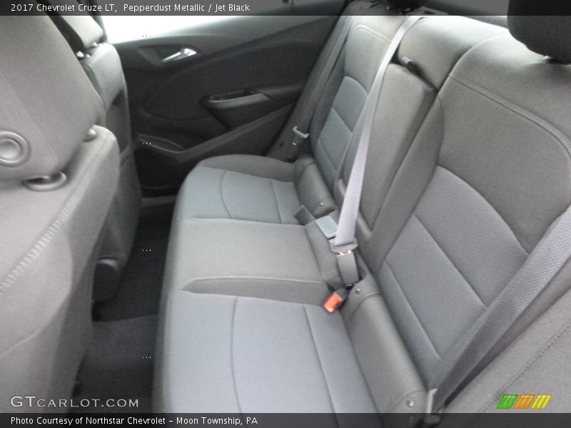 Pepperdust Metallic / Jet Black 2017 Chevrolet Cruze LT