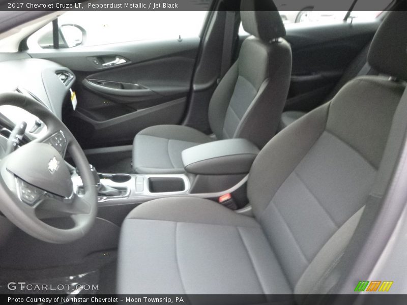 Pepperdust Metallic / Jet Black 2017 Chevrolet Cruze LT