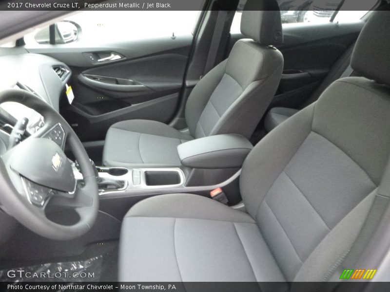 Pepperdust Metallic / Jet Black 2017 Chevrolet Cruze LT