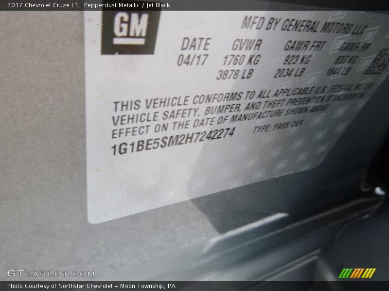 Pepperdust Metallic / Jet Black 2017 Chevrolet Cruze LT