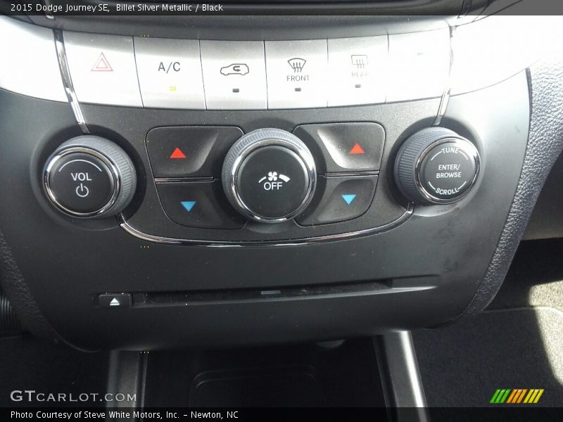 Billet Silver Metallic / Black 2015 Dodge Journey SE