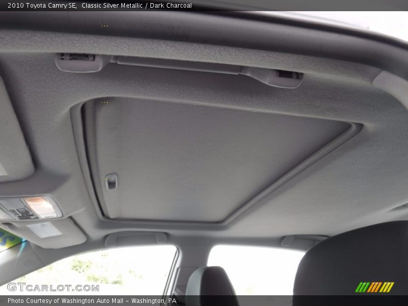 Classic Silver Metallic / Dark Charcoal 2010 Toyota Camry SE