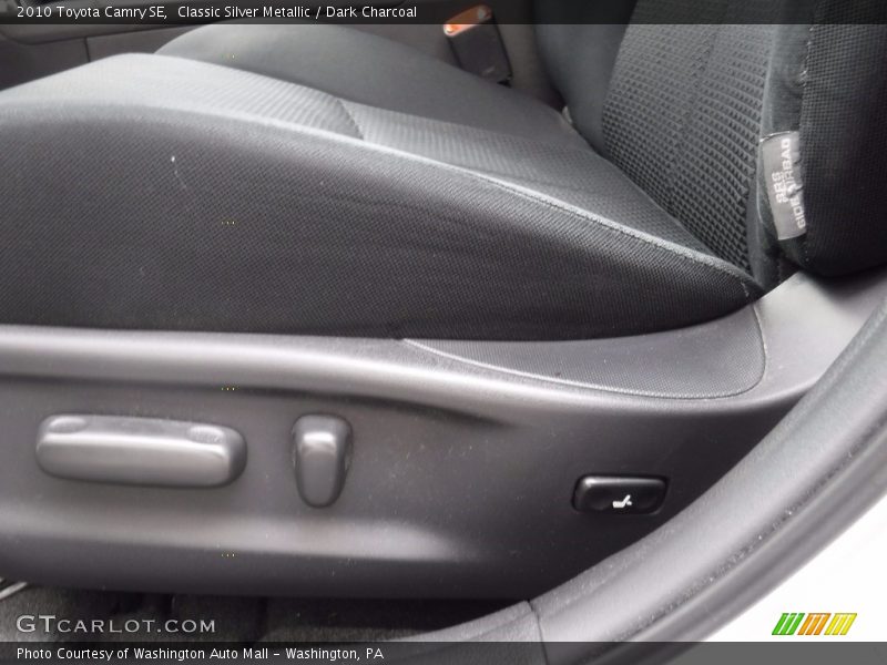 Classic Silver Metallic / Dark Charcoal 2010 Toyota Camry SE