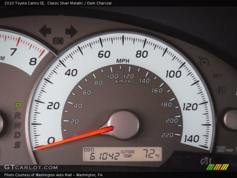 Classic Silver Metallic / Dark Charcoal 2010 Toyota Camry SE