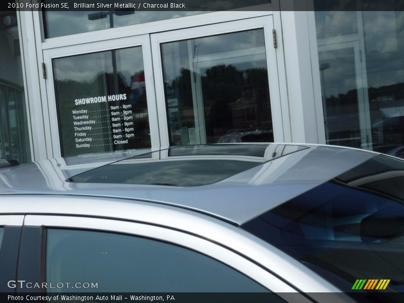 Brilliant Silver Metallic / Charcoal Black 2010 Ford Fusion SE