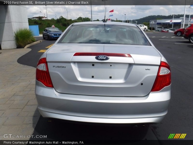 Brilliant Silver Metallic / Charcoal Black 2010 Ford Fusion SE