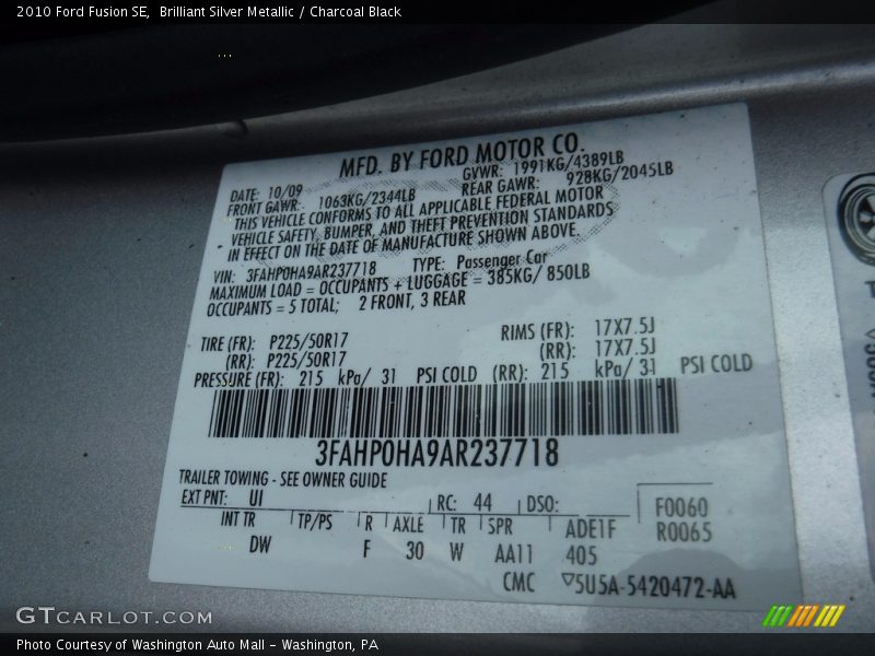Brilliant Silver Metallic / Charcoal Black 2010 Ford Fusion SE