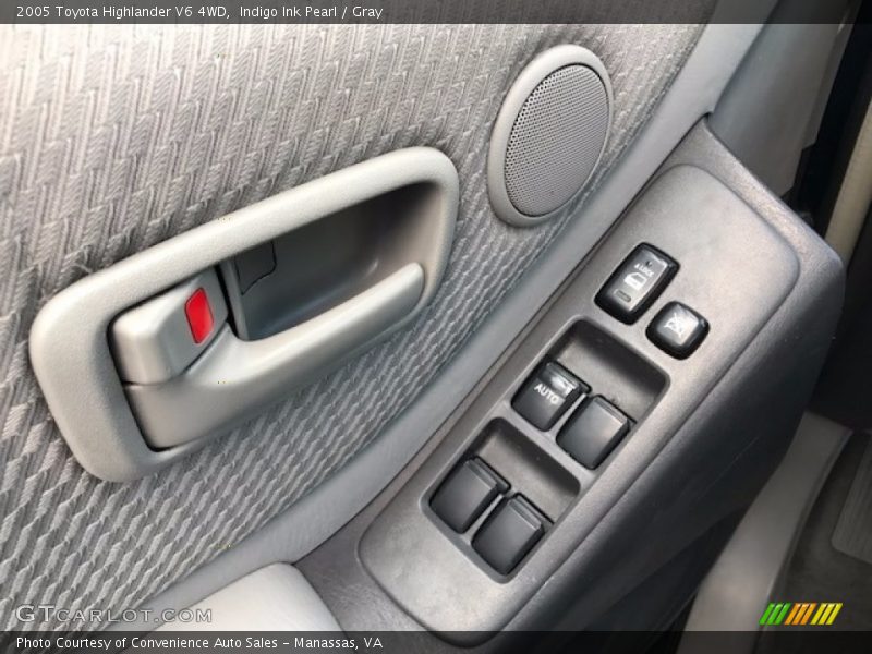 Indigo Ink Pearl / Gray 2005 Toyota Highlander V6 4WD