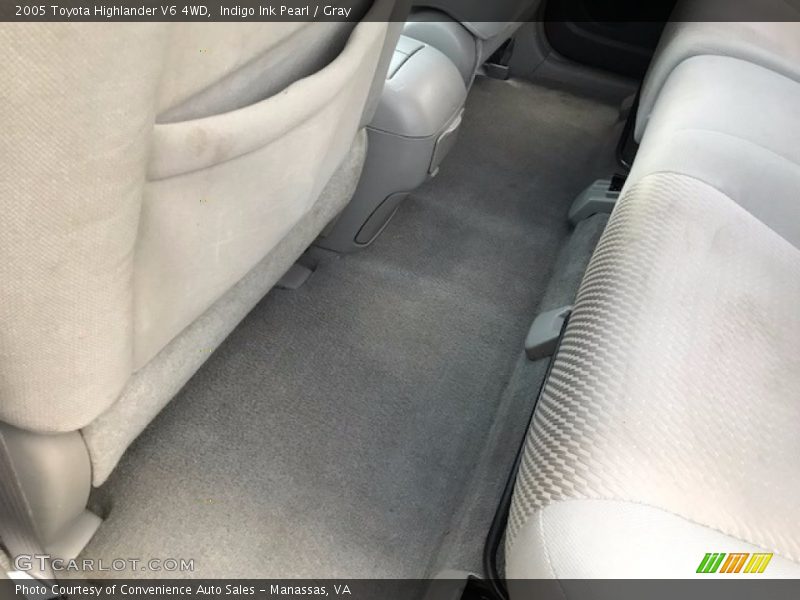 Indigo Ink Pearl / Gray 2005 Toyota Highlander V6 4WD