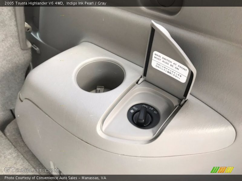 Indigo Ink Pearl / Gray 2005 Toyota Highlander V6 4WD