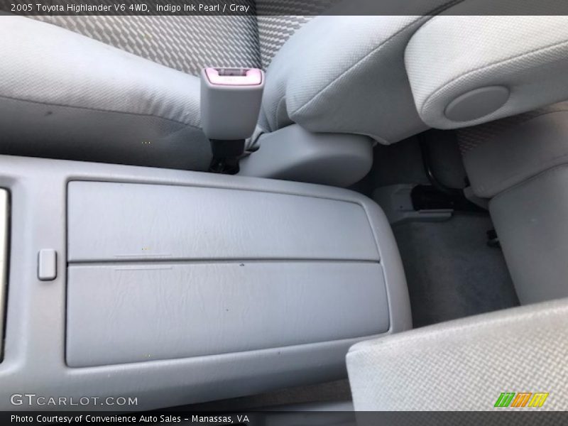Indigo Ink Pearl / Gray 2005 Toyota Highlander V6 4WD