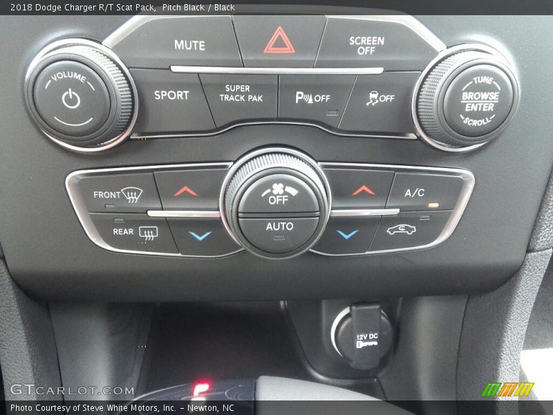 Pitch Black / Black 2018 Dodge Charger R/T Scat Pack