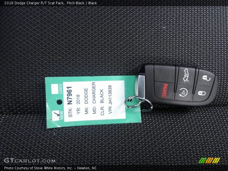 Pitch Black / Black 2018 Dodge Charger R/T Scat Pack