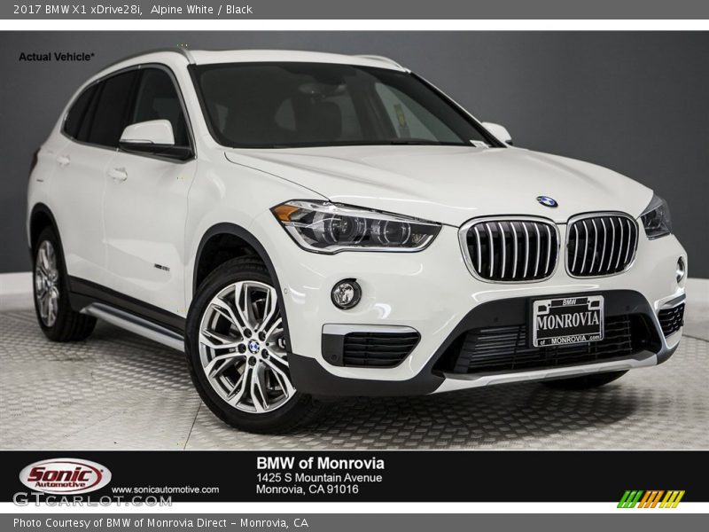 Alpine White / Black 2017 BMW X1 xDrive28i