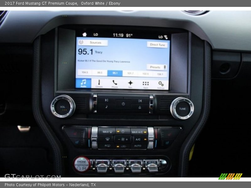 Oxford White / Ebony 2017 Ford Mustang GT Premium Coupe