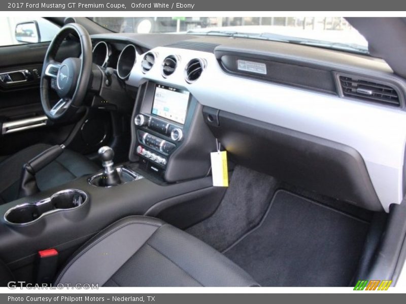 Oxford White / Ebony 2017 Ford Mustang GT Premium Coupe