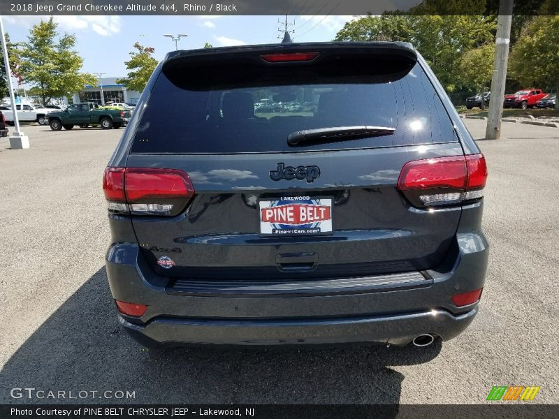 Rhino / Black 2018 Jeep Grand Cherokee Altitude 4x4